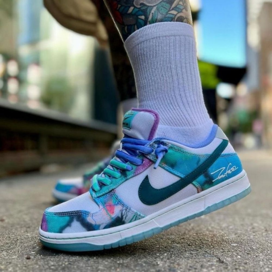 On-foot of the Nike SB Dunk Low