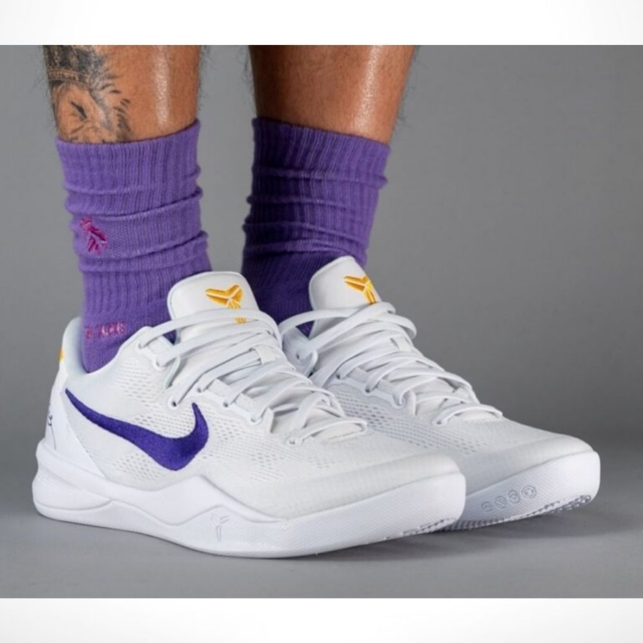 Real lifestyle image of Nike Kobe