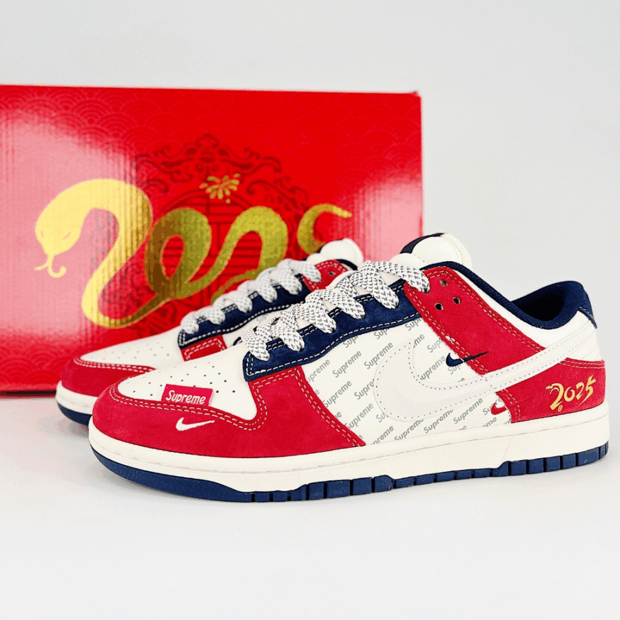 Nike SB Dunk Low X Supreme Snake Year Limited White Red Small Hook Stars - Image 7