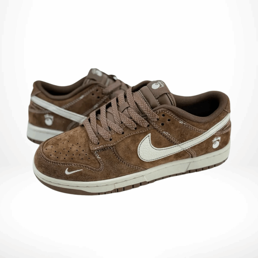 Nike SB Dunk Low Stussy Collaboration Dark Brown White Hook - Image 3