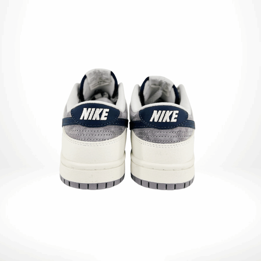 Rear view of the Nike SB Dunk Low
