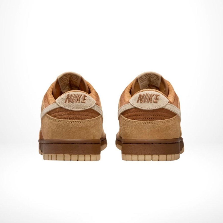Rear view of the Air Nike Dunk Low