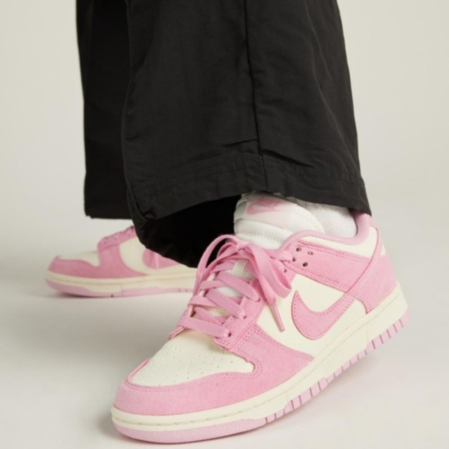 On-foot of the Air Nike Dunk Low