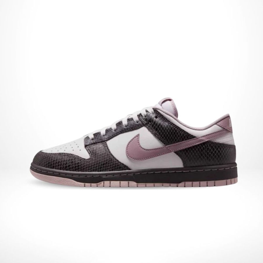 Medial side view of the Air Nike Dunk Low