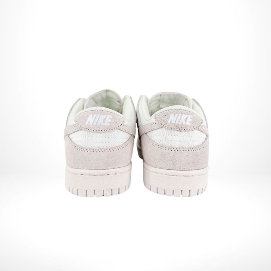 Rear view of the Nike SB Dunk Low