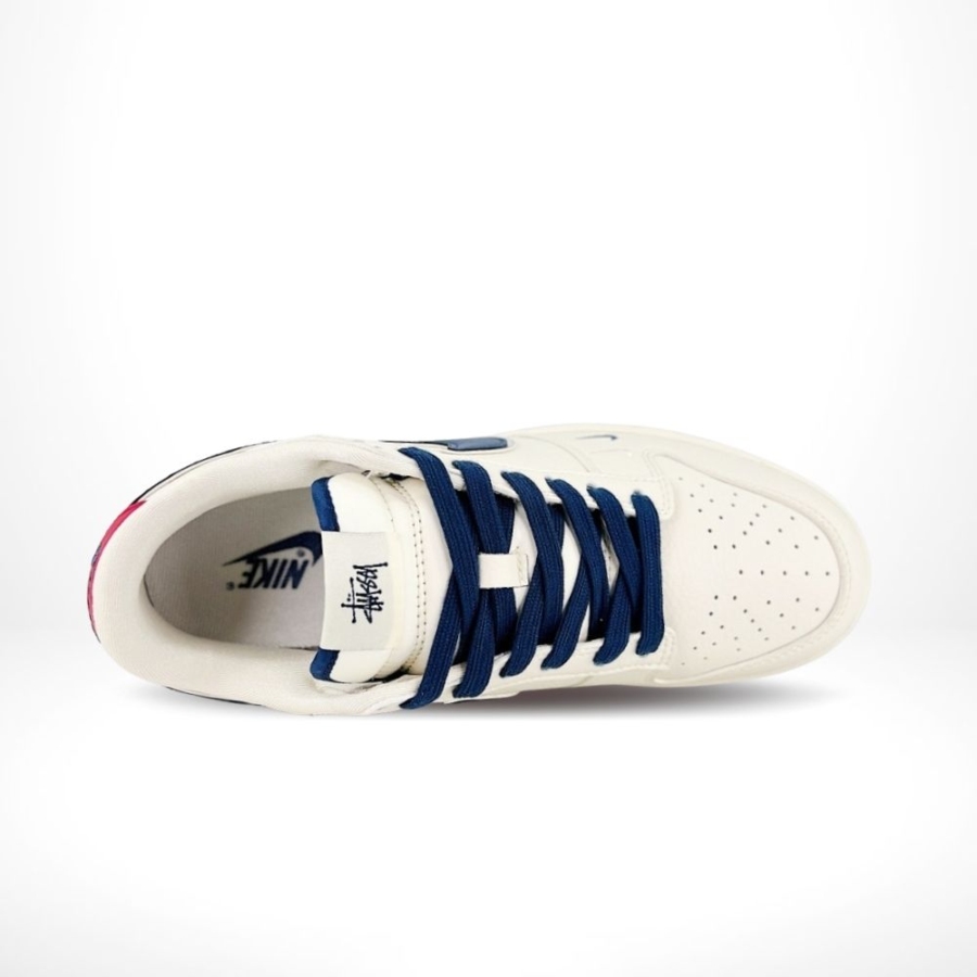 Top-down view of the Nike SB Dunk Low