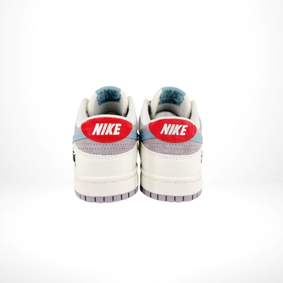 Rear view of the Nike SB Dunk Low