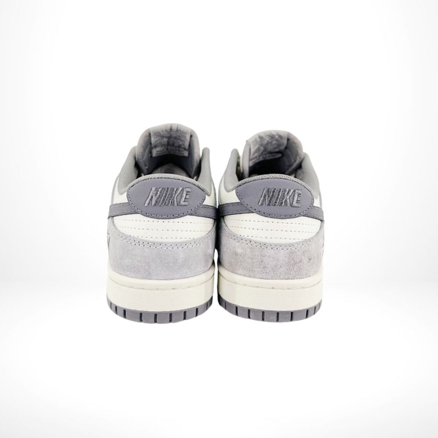 Rear view of the Nike SB Dunk Low