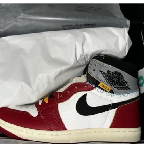 Air Jordan 1 Retro High OG X Union LA Chicago Shadow photo review