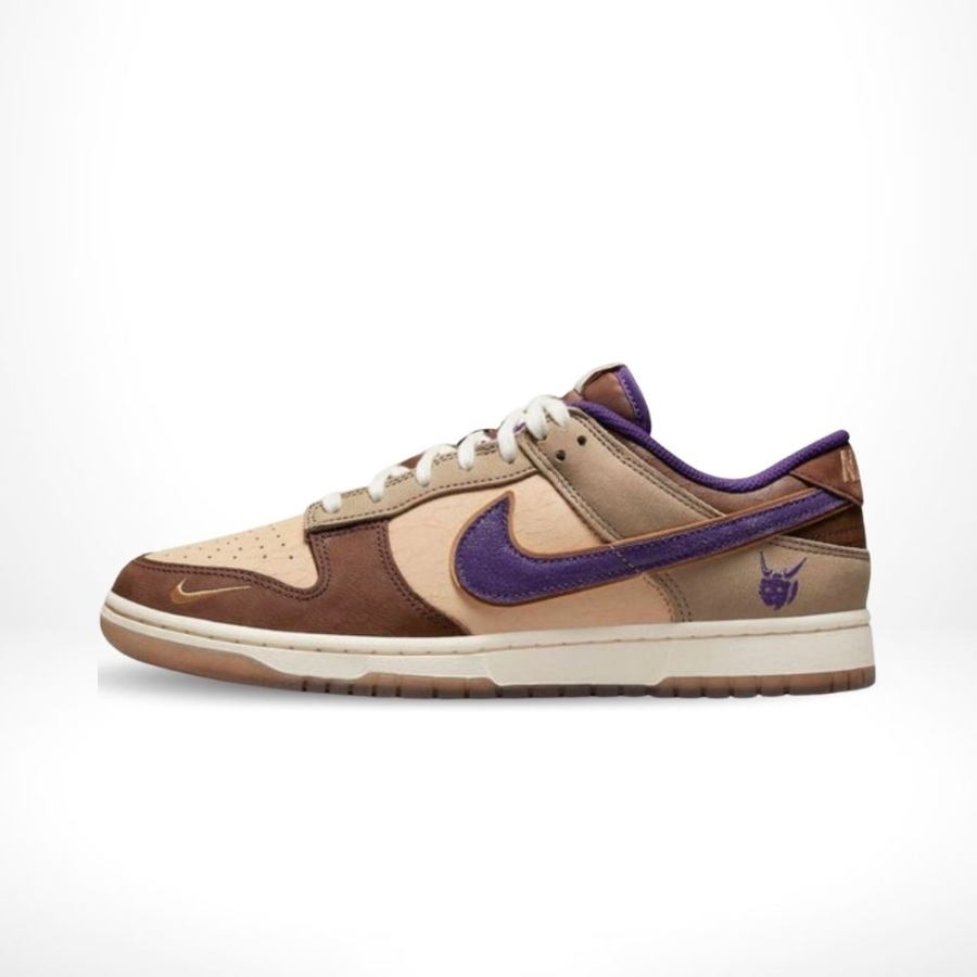 Medial side view of the Air Nike Dunk Low
