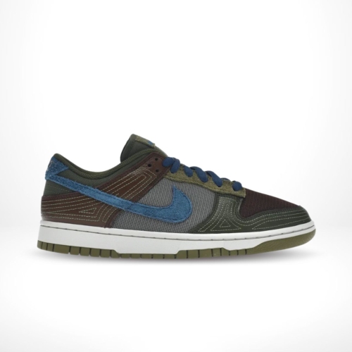 Side view of the Nike Dunk Low