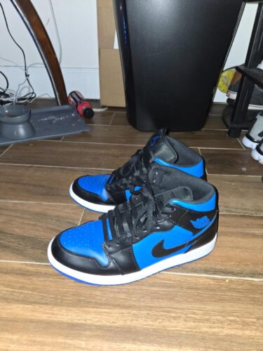 Air Jordan 1 High 85 Royal Blue Black photo review