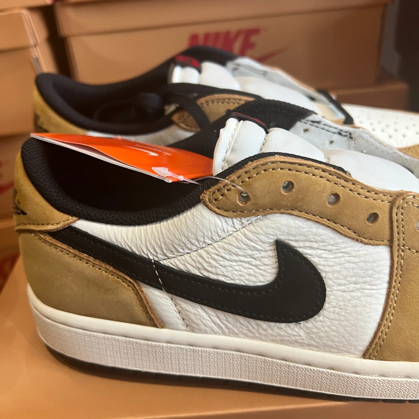 Air Jordan 1 Retro Low OG Rookie of the Year photo review