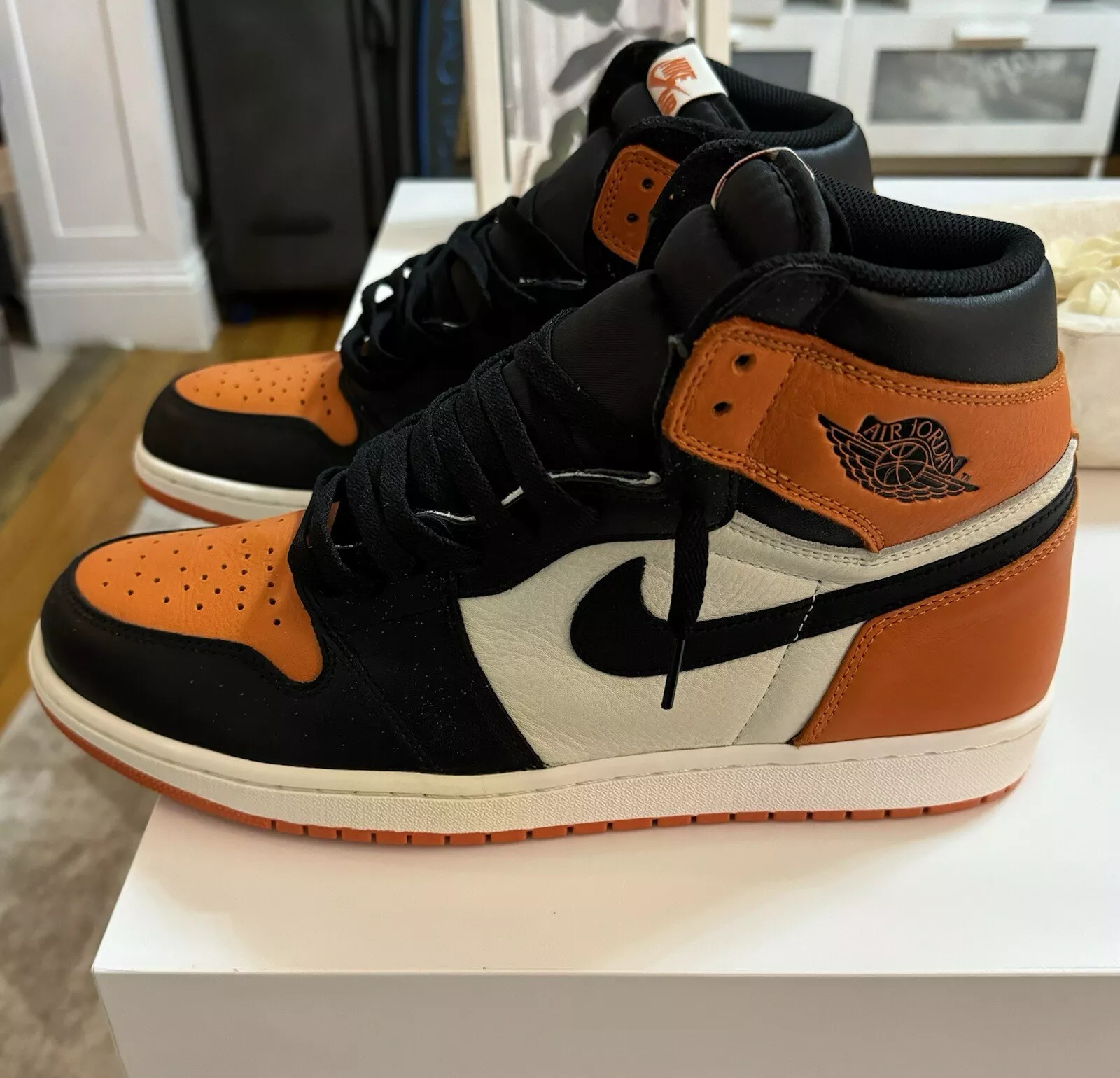 Air Jordan 1 Retro High OG Shattered Backboard Starfish Sail Black photo review