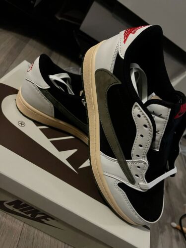 Air Jordan 1 Low OG X Travis Scott Olive Sail SP photo review