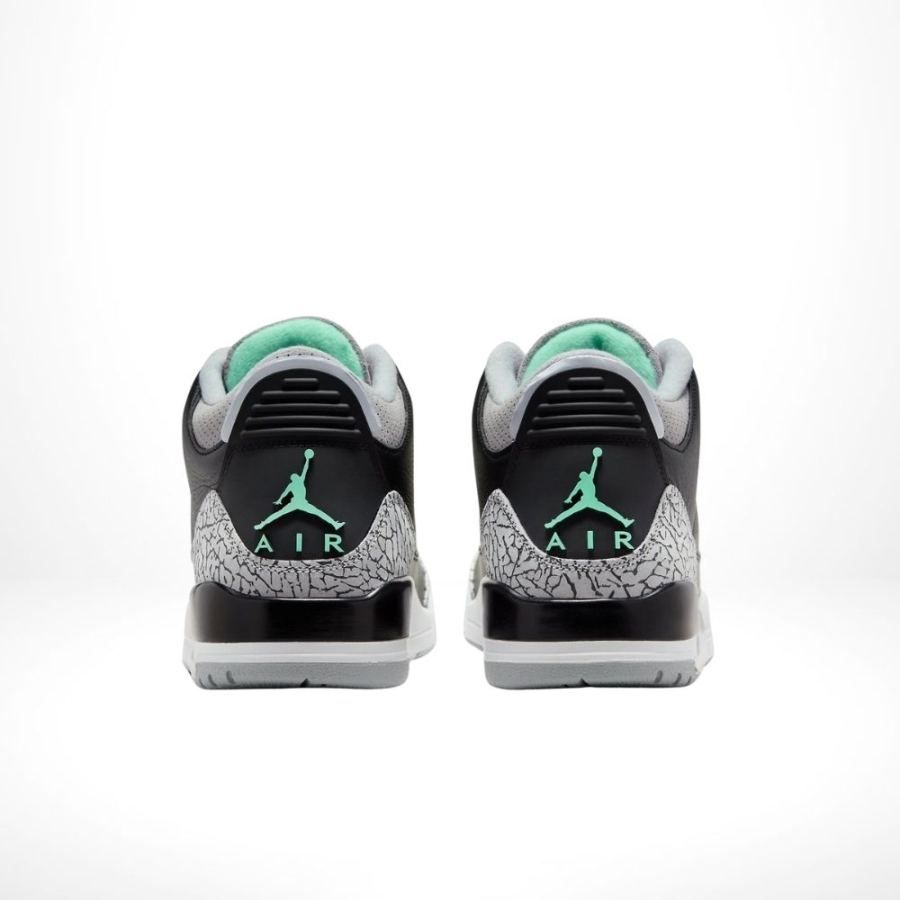 Rear view of the Air Jordan 3
