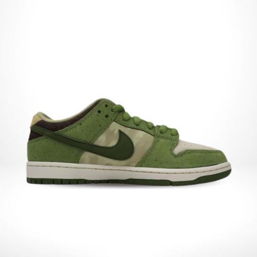 Side view of the Nike Dunk Low
